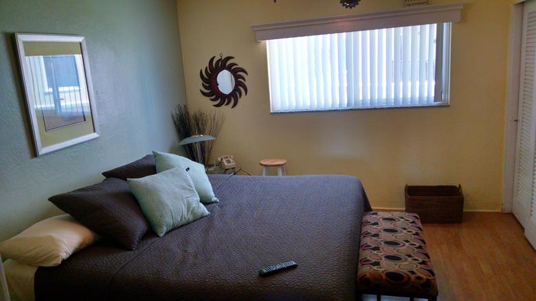 112 Bed Room w/ King